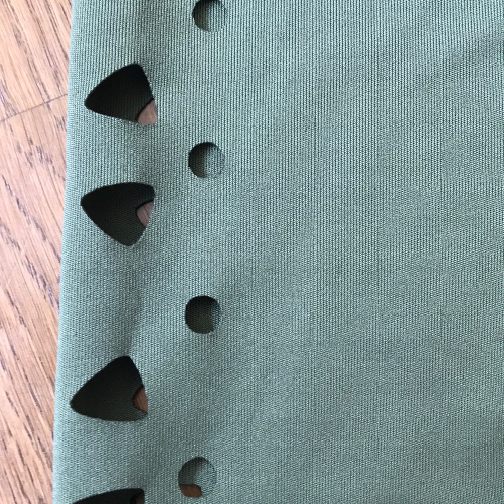 Pants - Picture 4 of 4
